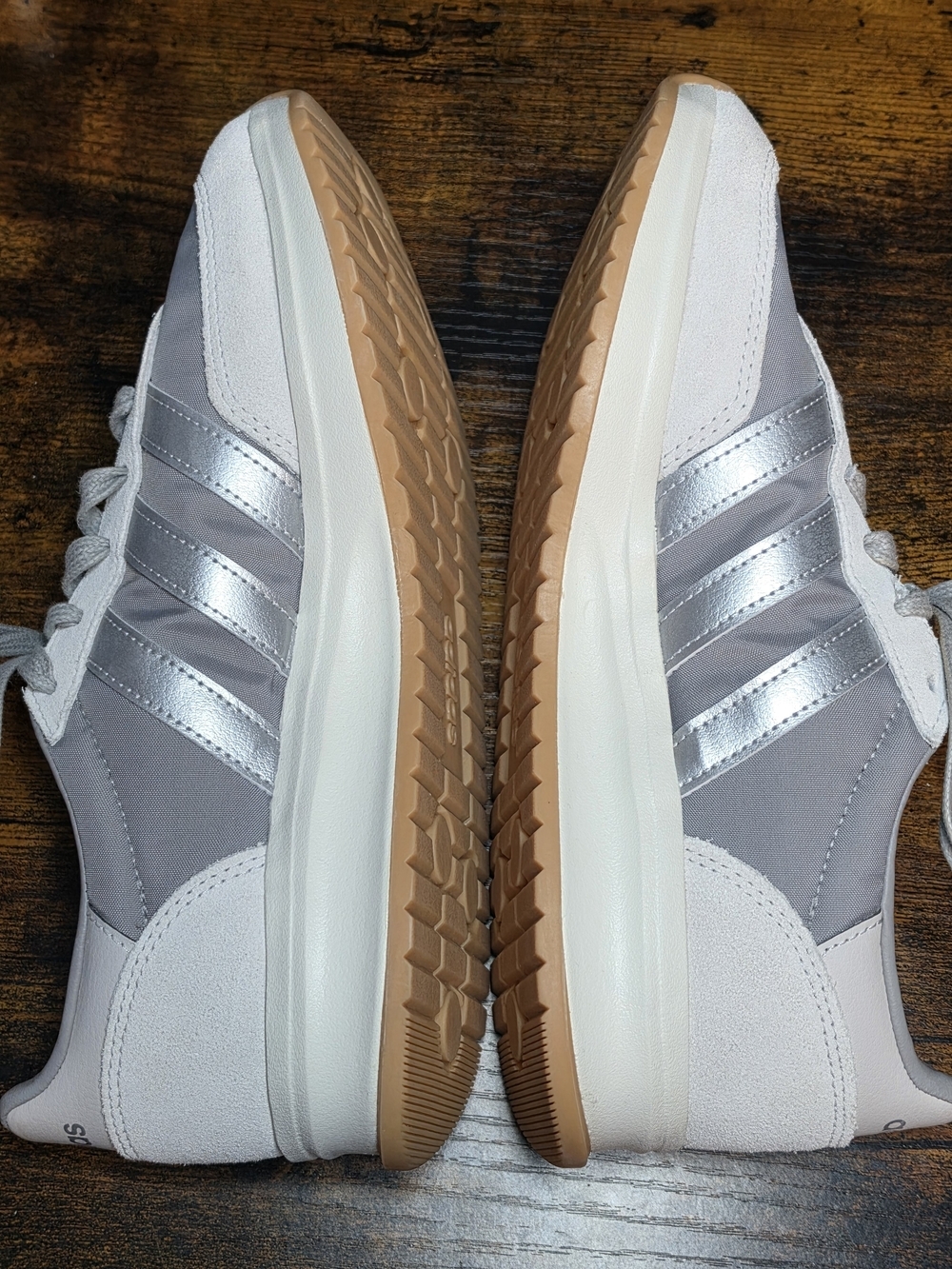 adidas Run 70's 2.0 In Grey And Silver - Picture 6 of 12